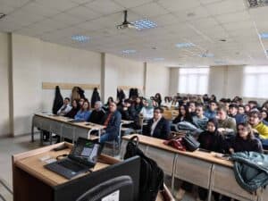 Arifiye MYO’da Otomotiv Sektöründe Teknik Personelin Önemi ve Uygulamalı Eğitimin Rolü Konuşuldu