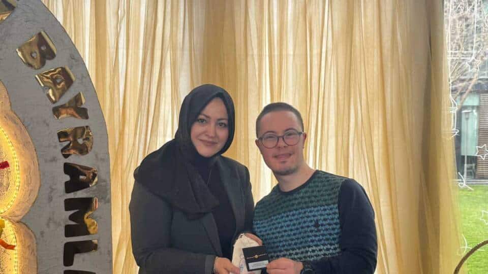 Sakarya Engelsiz Hobi Atölyelerinde Özel Gereksinimli Öğrencilere Bayram Sevinci