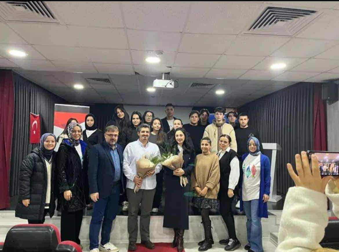 Hendek Orhangazi Anadolu Lisesi’nde Öğrenciler Kariyer ve Meslek Rehberliği Etkinliğinde Bilgilendirildi