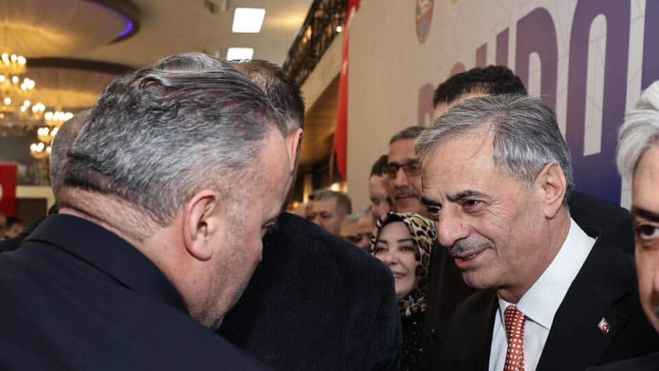 Başkan Yusuf Alemdar Ramazan Bayramı’nda Protokol, Muhtarlar ve Şehit Ailelerini Ziyaret Etti