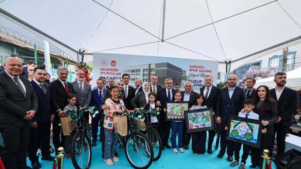 Sapanca’da Sporun Yeni Merkezi Yükseliyor: 3 Katlı Spor Salonu Temeli Atıldı