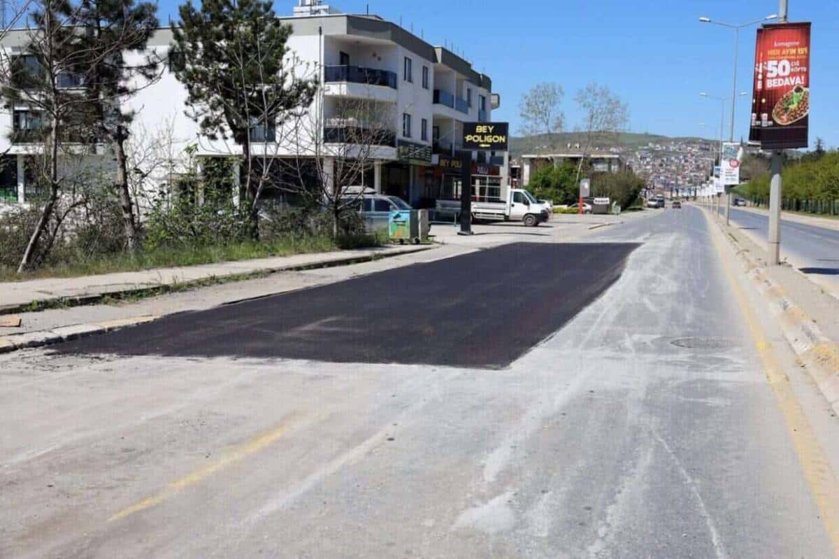Sakarya Büyükşehir Belediyesi, Asfalt Sezonu Öncesi Kritik Yollarda İyileştirme Çalışmalarına Başladı