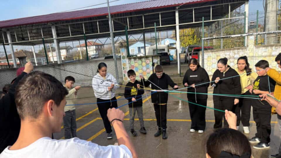 Sakarya’da Çocuklara Yönelik Tabletleri Kapat Projesiyle Sosyal Bağlar Güçleniyor