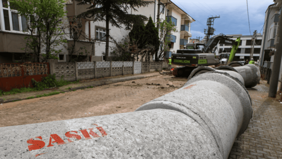 Erenler Dilmen Mahallesi’nde Yeni Ulaşım Koridoruna 5 Kilometrelik Yağmur Suyu Hattı Yapılıyor