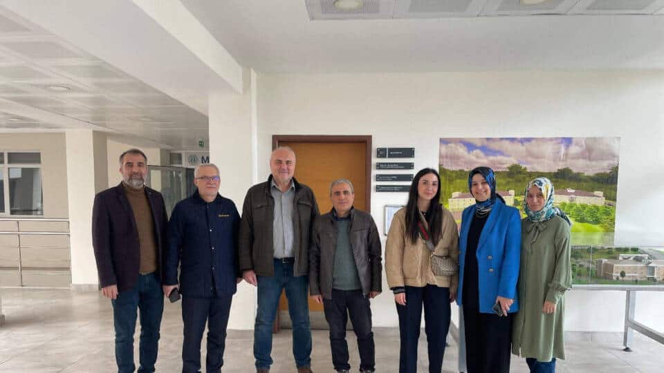 Sakarya MYO'da Kadınların Teknik Alanlardaki Rolü ve 3+1 Modeli Sektör Temsilcileriyle Değerlendirildi