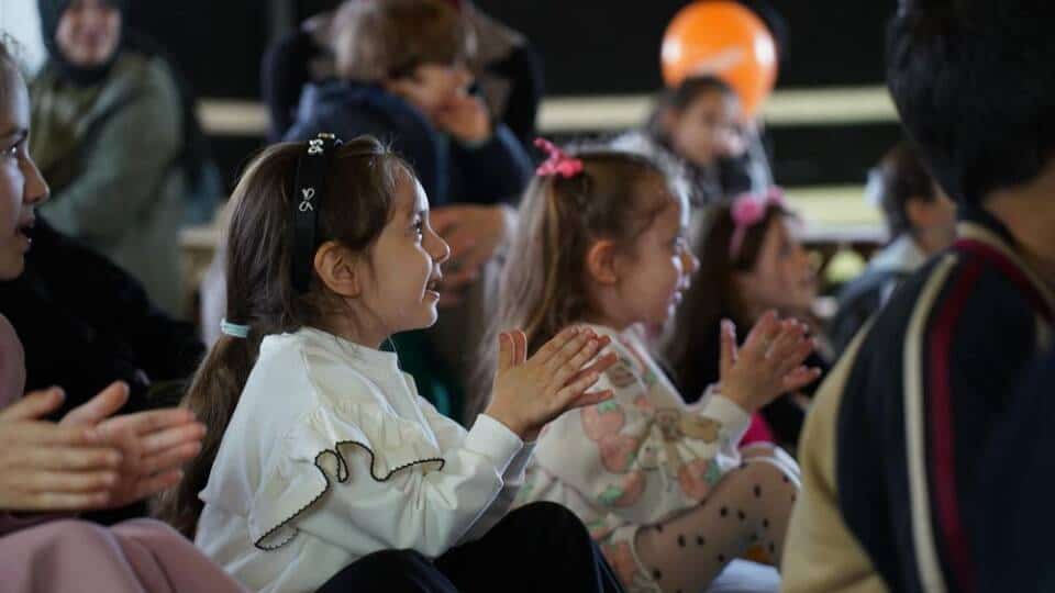 Serdivan Kitap Fuarı’nda Ahmet Özhan ve Ömer Demirbağ Söyleşilerine Vatandaşlardan Yoğun İlgi