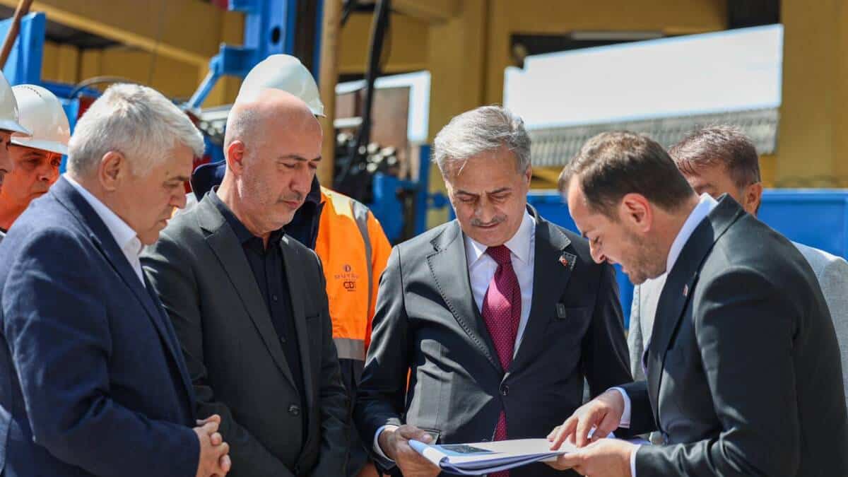 Sakarya Merkezde Dört Geçitte Rayların Yeraltına Alınması İçin Çalışmalar Başladı