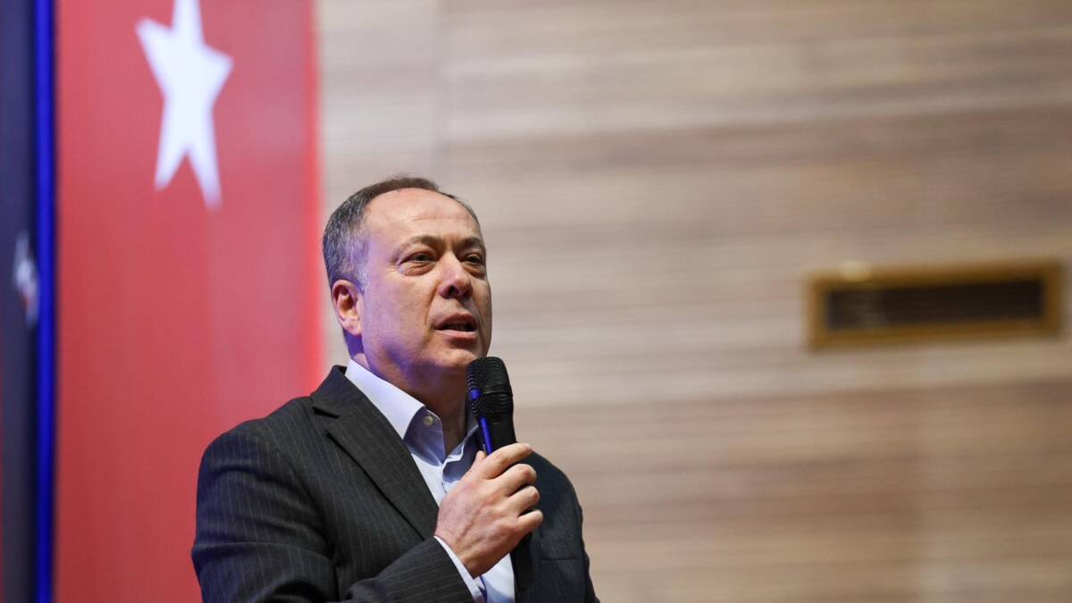 Serdivan’da Raylı Sistem Projesi ve Altyapı Yatırımları Genişletilmiş İlçe Danışma Meclisi’nde Detaylarıyla Paylaşıldı