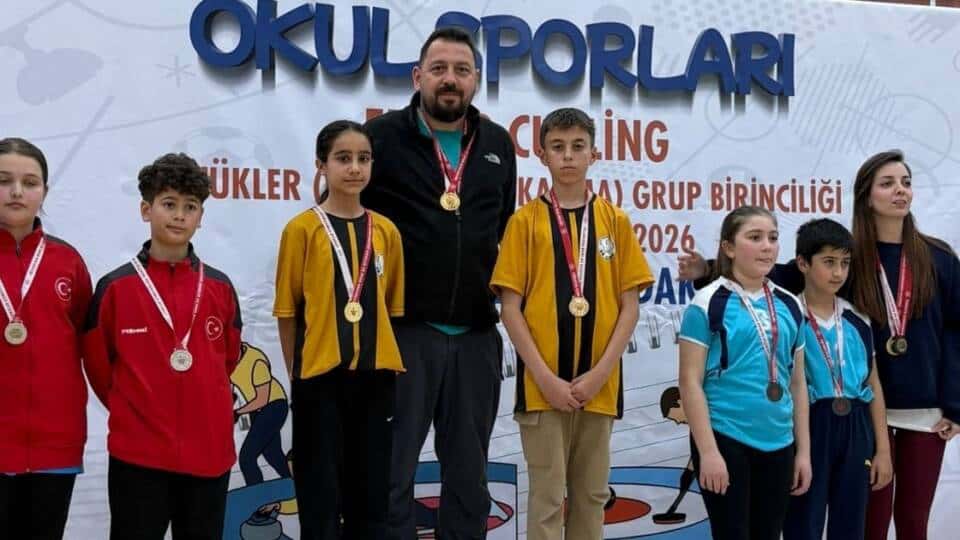 Sakarya Büyükşehirli sporcular Muğla ve Zonguldak’taki başarılarıyla dikkat çekti