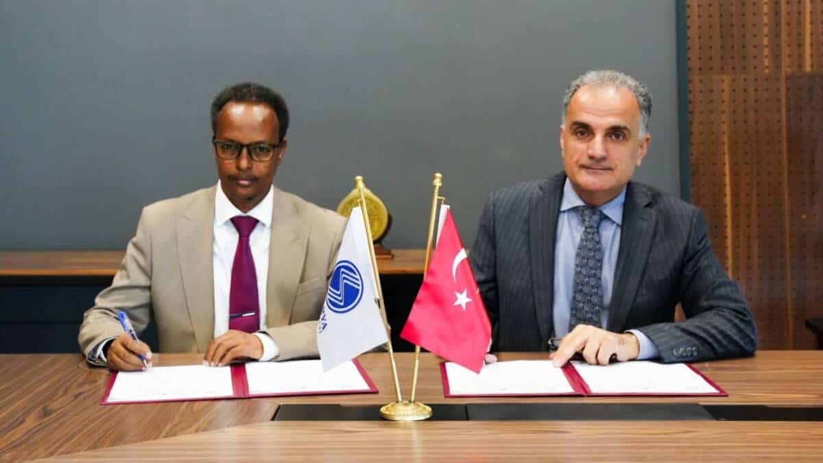 Sakarya Üniversitesinde Somali Zemzem Bilim ve Teknoloji Üniversitesi Heyeti ile Akademik İş Birliği Görüşmesi