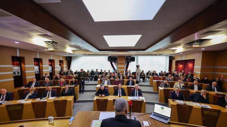 Serdivan’da Spor, Sosyal ve Kentsel Yatırımlar Hızlanıyor: Kırantepe’ye Amfitiyatro Geliyor