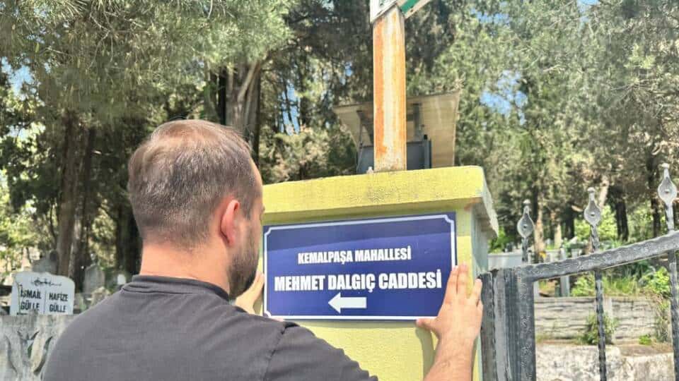 Serdivan’da Hizmet Veren İsimler İlçedeki Sokak Tabelalarında Yaşatılıyor